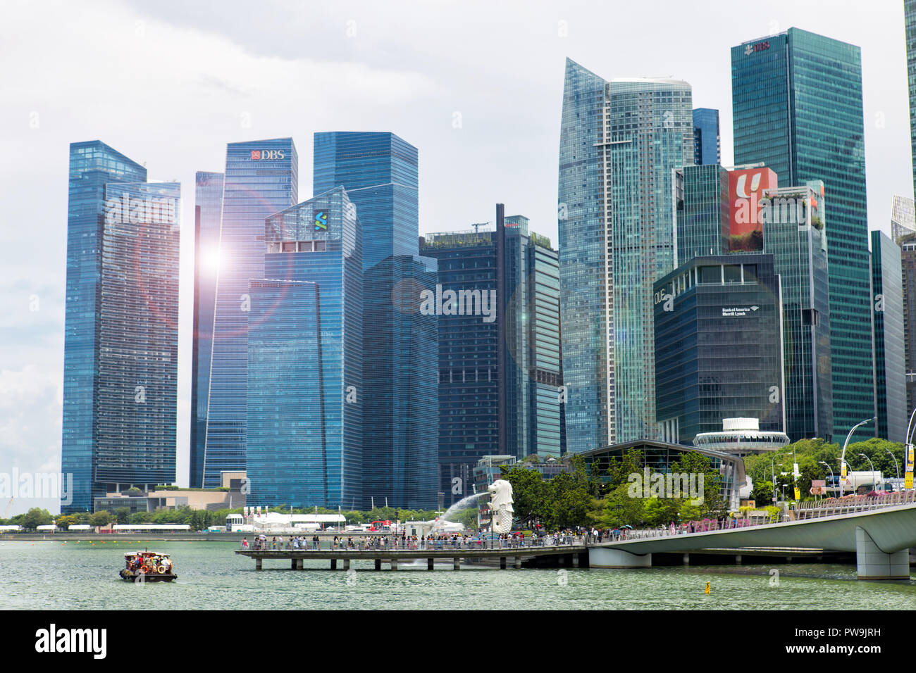 Singapurische Regierung hat immer eine wirtschaftsfreundliche Politik, wie die Steuersätze sowie die Einführung von attraktiven steuerlichen Anreize angenommen. Stockfoto