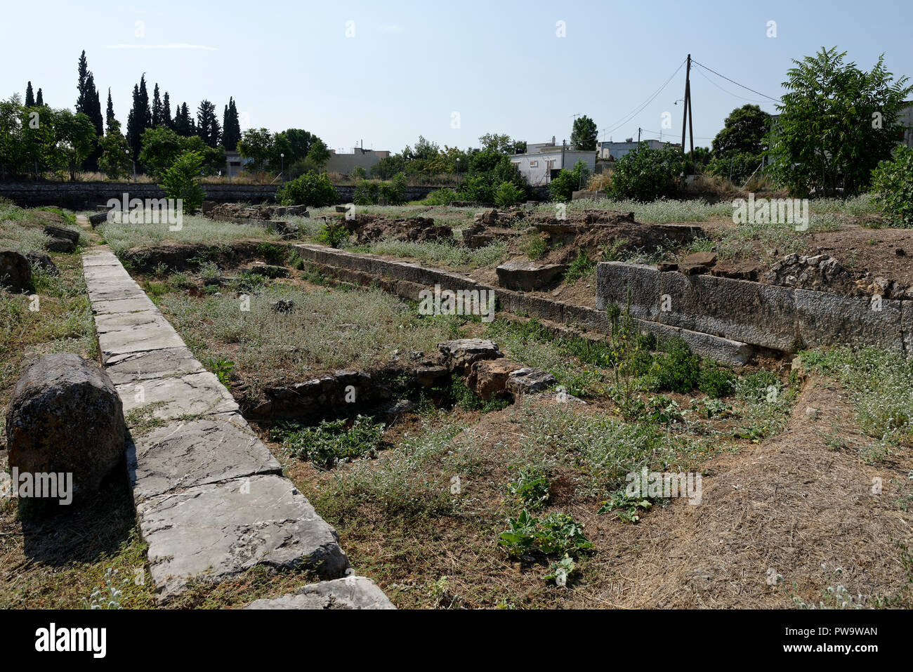 Bleibt der Südlichen Galerie und Palaestra, die am südlichen Ende der Agora des alten Argos, Peloponnes, Griechenland begrenzt. In 450-425 v. Chr. gegründet Stockfoto