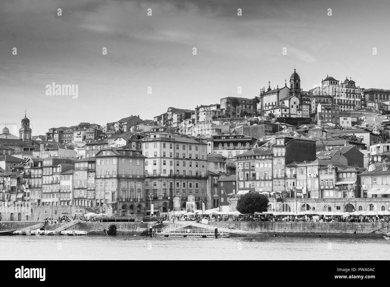 Stadt Porto, Portugal - Schwarz und Weiß Stockfoto