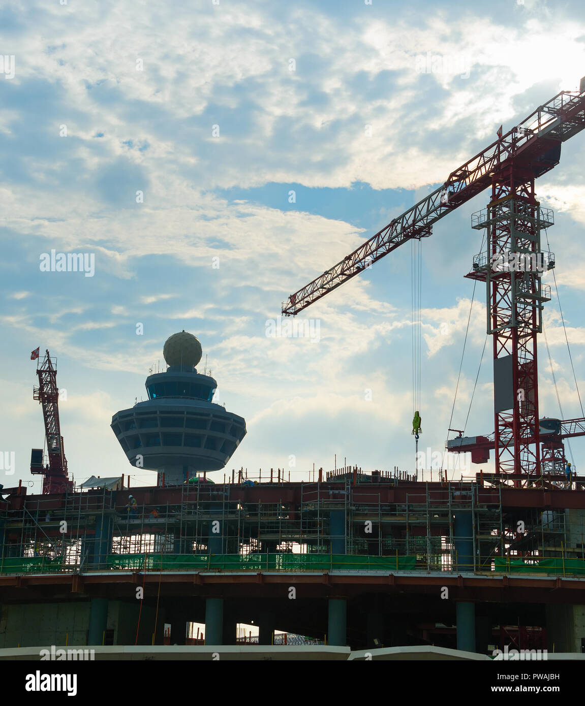 Die Bautätigkeit auf einer Baustelle eines modernen Flughafen Terminal. Singapur Stockfoto