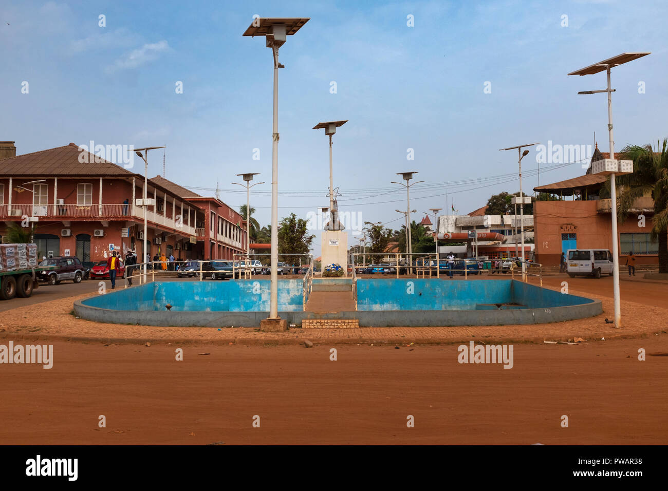 Bissau, Republik Guinea-Bissau - Februar 5, 2018: Ansicht der Amilcar Cabral Avenue, in Guinea-Bissau, West Afrika Stockfoto