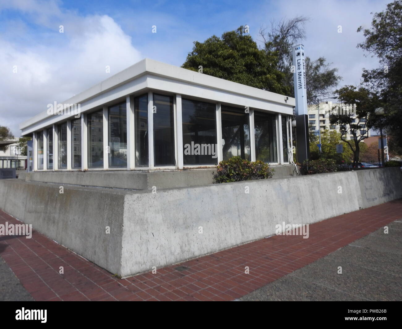 Das Äußere des Lake Merritt BART-Station in Oakland, Kalifornien, an Sept. 14, 2017 fotografiert. Stockfoto
