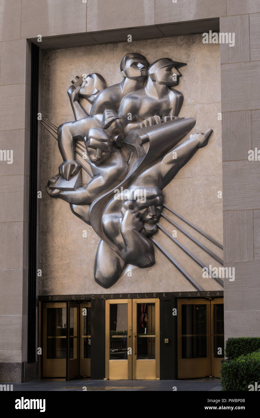 News, Edelstahl Flachrelief, Rockefeller Center, New York Stockfoto