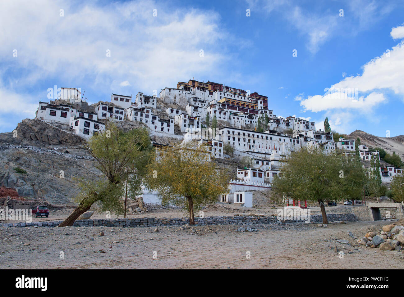 (Thiksay Kloster Thikse) thront auf einem Hügel, Indus Valley, Ladakh, Indien Stockfoto