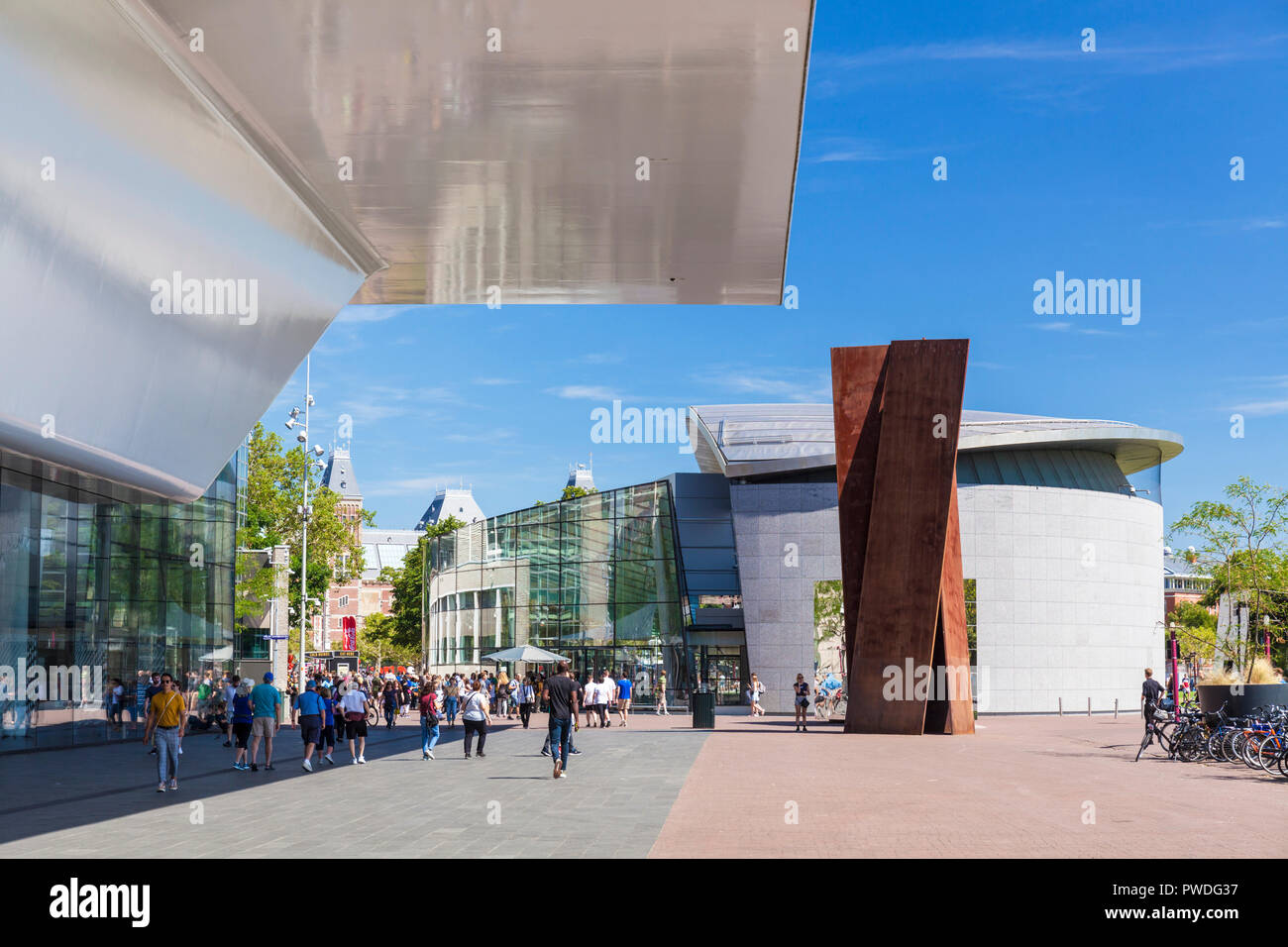 Amsterdam Van Gogh Museum Amsterdam und Außenfassade Stedelijk Museum Amsterdam Holland Niederlande EU Europa Stockfoto