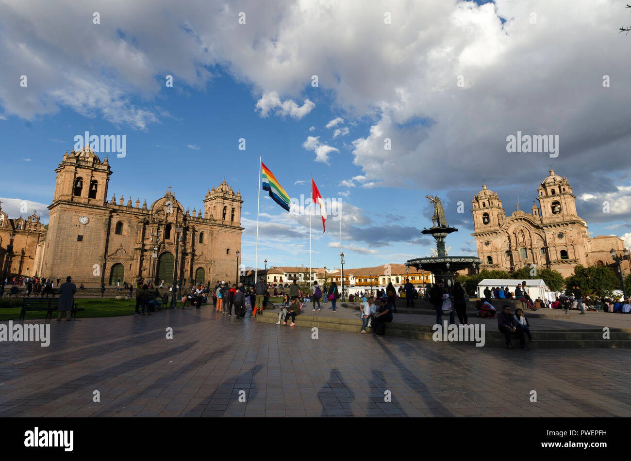 Die Kathedrale und der Plaza de Armas, Cuzco, Peru Stockfoto
