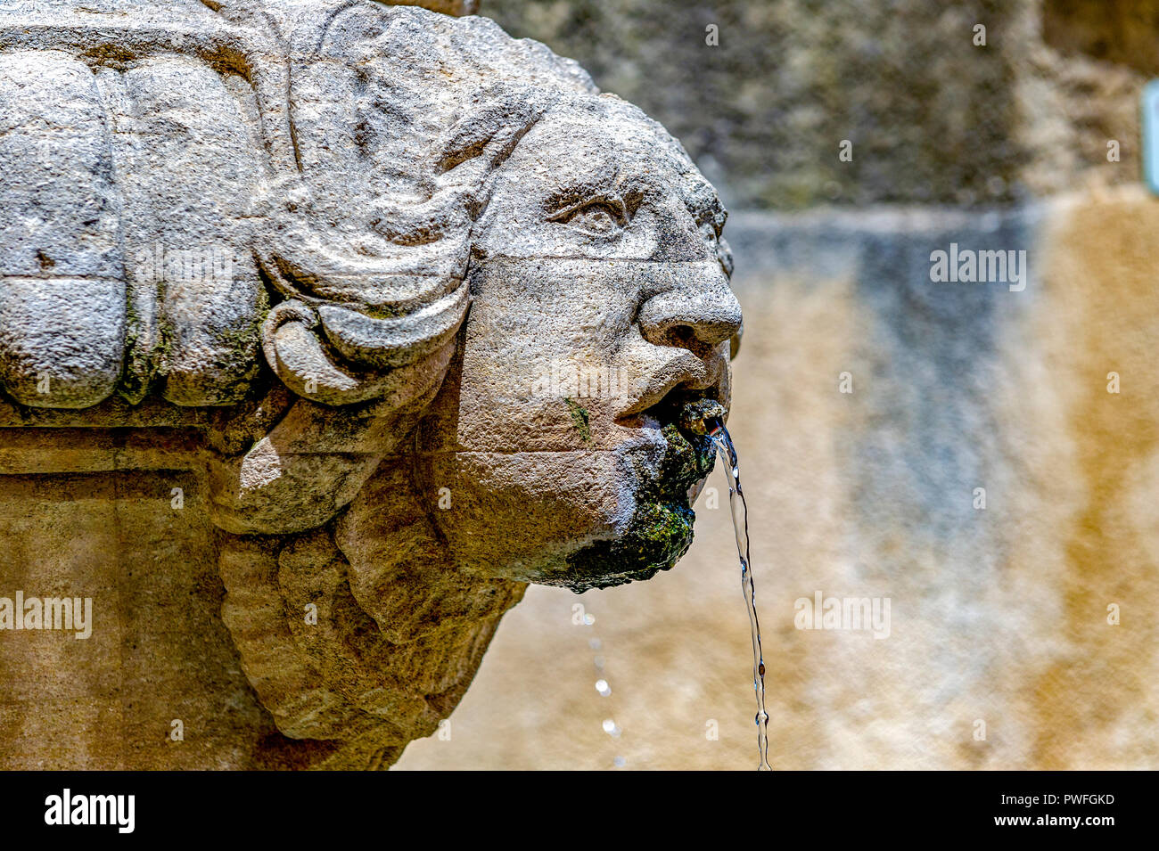 Frankreich. Vaucluse (84). Comtat Venaissin. Pernes-les-Fontaines. Krankenhaus Brunnen Stockfoto