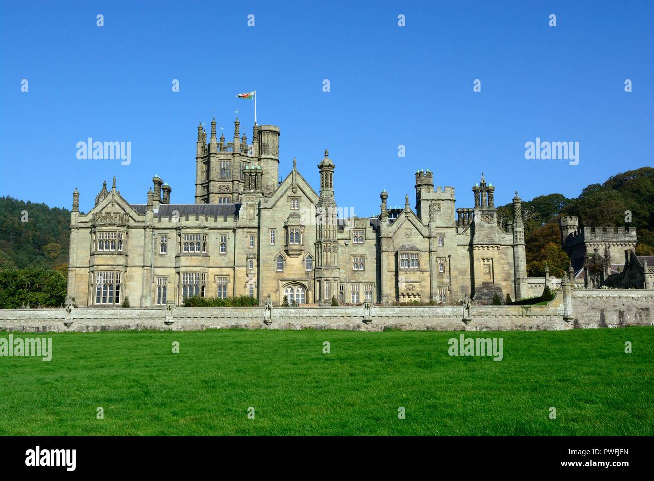 Margam Grad 1 aufgeführten Mansion und schloss Port Talbot Wales Cymru GROSSBRITANNIEN Stockfoto