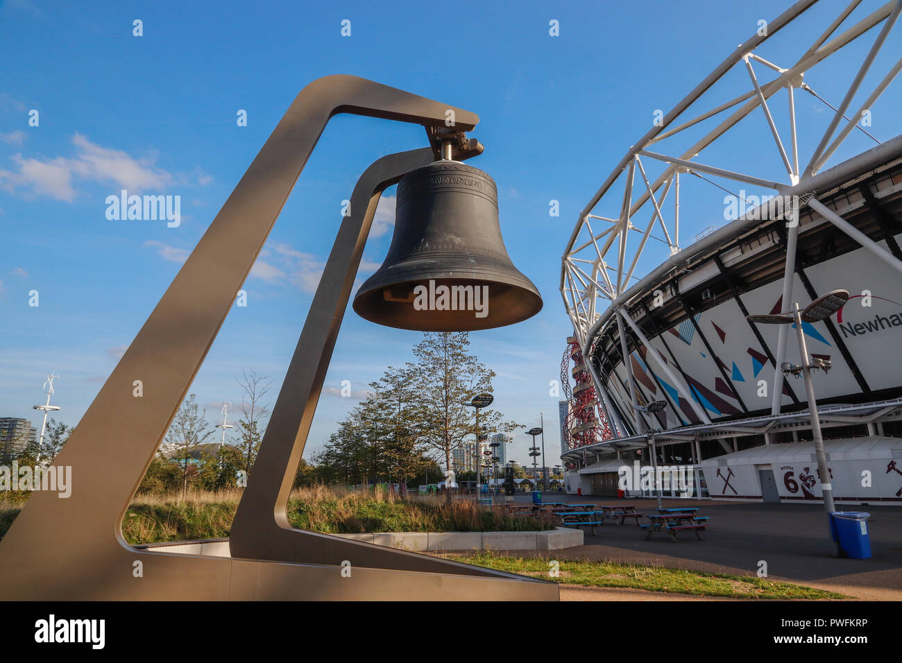 Die Glocke geläutet in London 2012 Eröffnungsfeier in der Queen Elizabeth Olympic Park London, England, Vereinigtes Königreich, Europa. 2018. Stockfoto