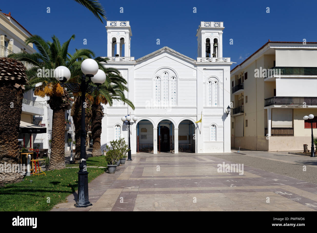 Die 1863 Kirche Agios Nikolaos, dem Schutzpatron der Seefahrer, nahe dem Hafen. Nafplio. Peloponnes. Griechenland. Stockfoto