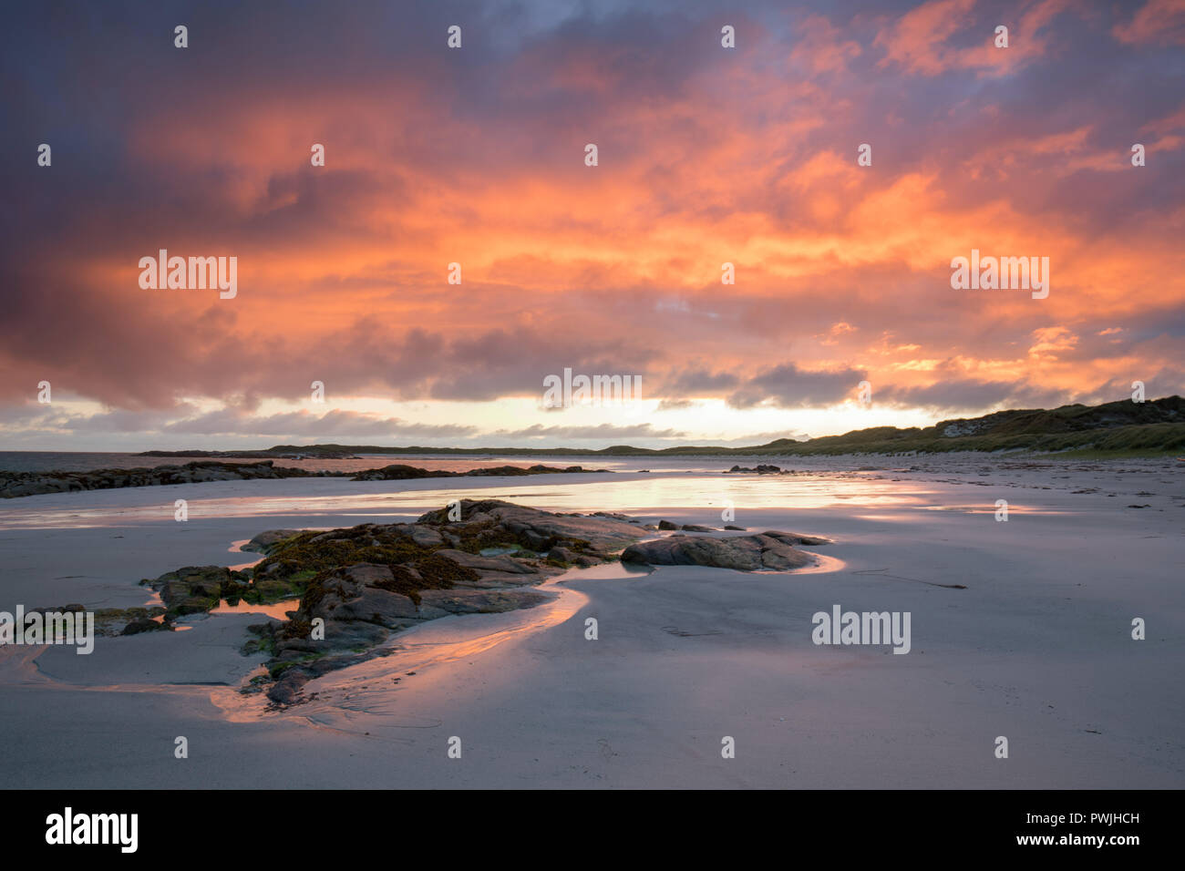 Sonnenuntergang über balranald Strand, RSPB Nature Reserve, Isle of North Uist Stockfoto