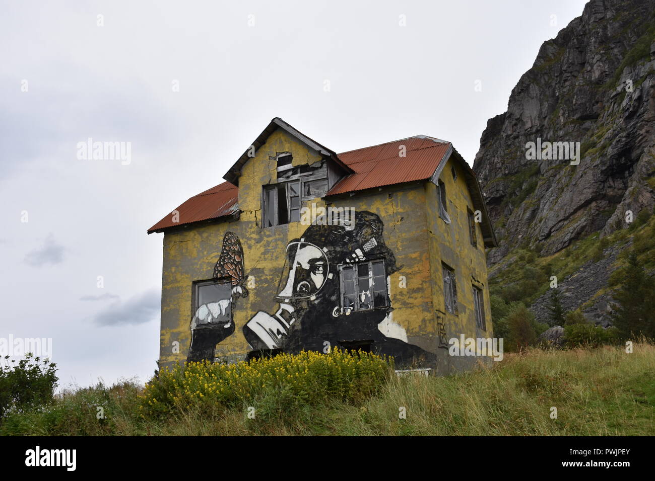 Norwegen, Lofoten, Gimsøy, Ruine, Haus, Holzhaus ...