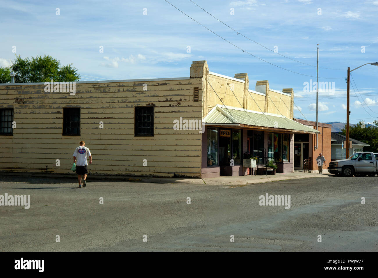 Main Street in der kleinen Stadt von Hot Springs, Montana, USA Stockfoto