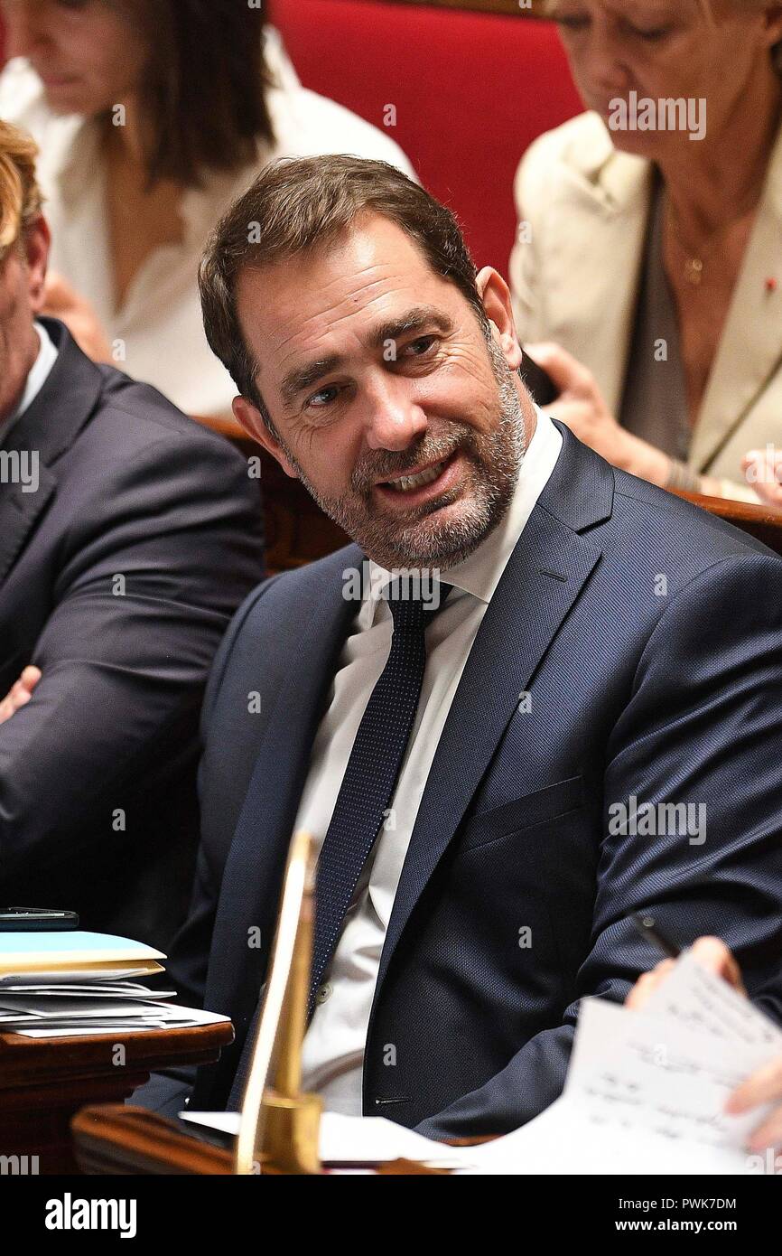 Paris. 16 Okt, 2018. Foto am Okt. 16, 2018 zeigt die neu ernannte Innenminister Christophe Castaner in Paris, Frankreich. Der französische Präsident Emmanuel längestrich am Dienstag genannt Christophe Castaner, einer seiner wichtigsten Geldgeber, in die inneren Angelegenheiten zu überwachen und Gerard Collomb, in seinem jüngsten Kabinettsumbildung austauschen. Credit: Jack Chan/Xinhua/Alamy leben Nachrichten Stockfoto