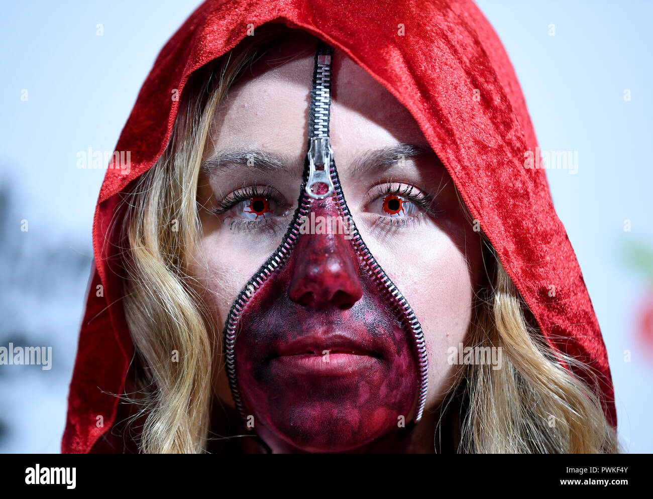 16 Oktober 2018, Berlin: Dalia Mya kommt auf die Halloween Party im Berliner Dungeon. Sie steht heuer unter dem Motto Märchen. Foto: Britta Pedersen/dpa-Zentralbild/dpa Stockfoto