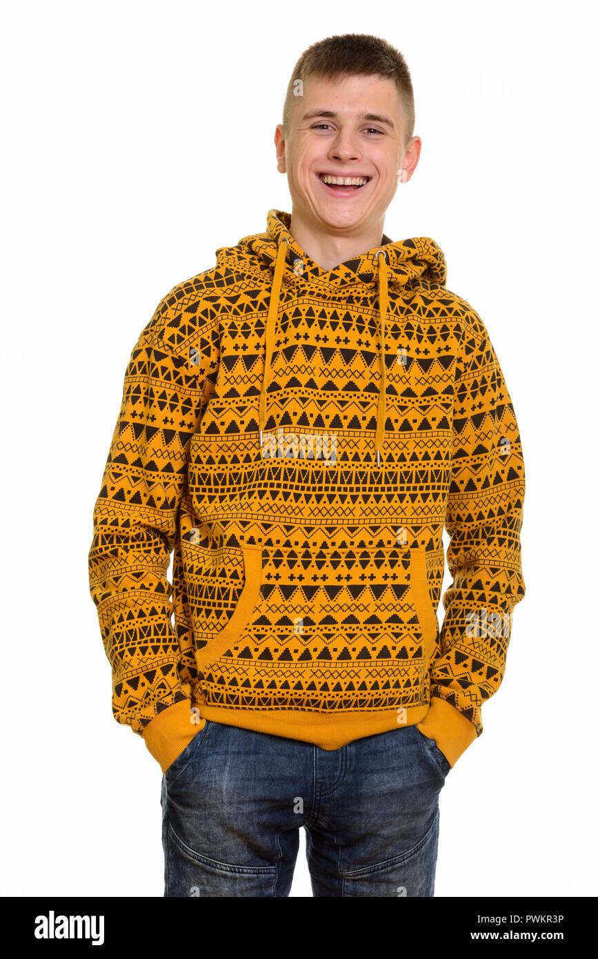 Junge glücklich kaukasischen Mann lächelnd und tragen Hoodie Stockfoto