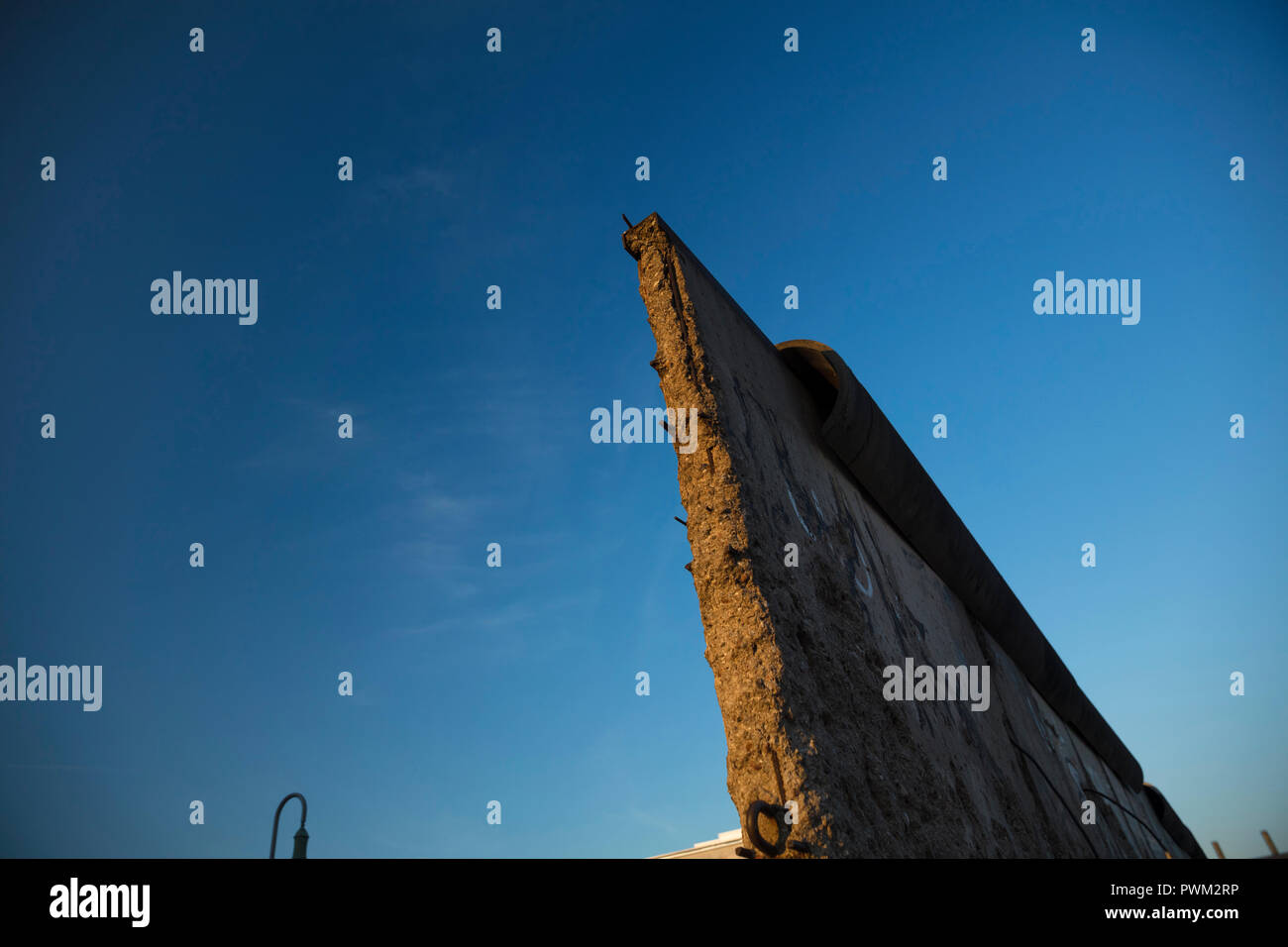 Berlin, Deutschland, 20. August 2018; Überreste der Berliner Mauer auf Niederkirchnerstrasse Stockfoto