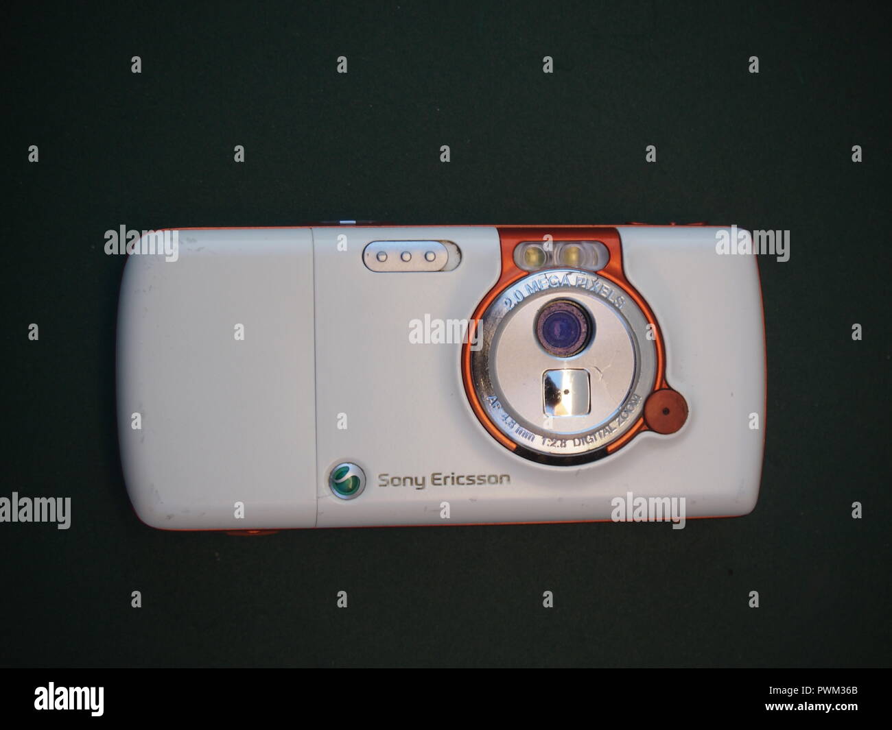 Sony Ericsson W800 Handy Rückansicht Stockfoto