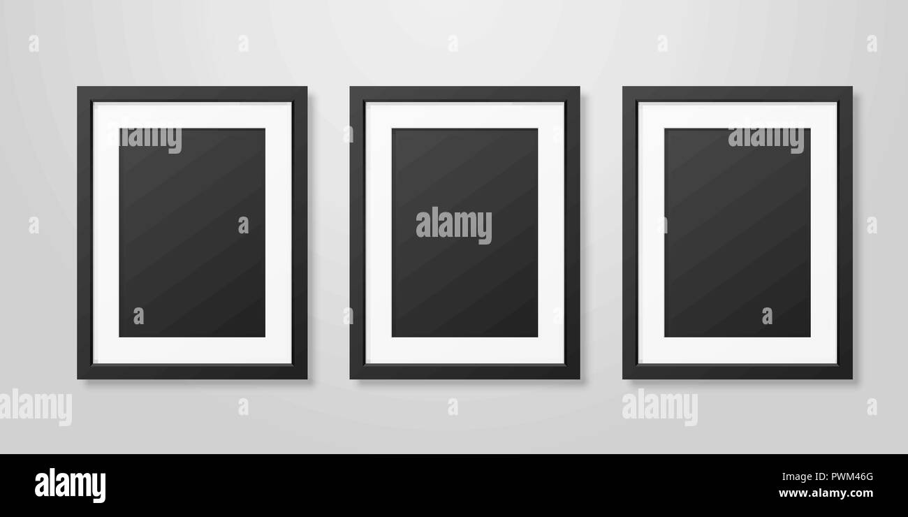 Drei Vektor realistische Mofern Innenraum Schwarz leer Vertikale A4 Holz- Poster Bilderrahmen Set Closeup auf weiße Wand Mock-up. Leere Poster Frames Design Template für Mockup, Präsentation Stock Vektor