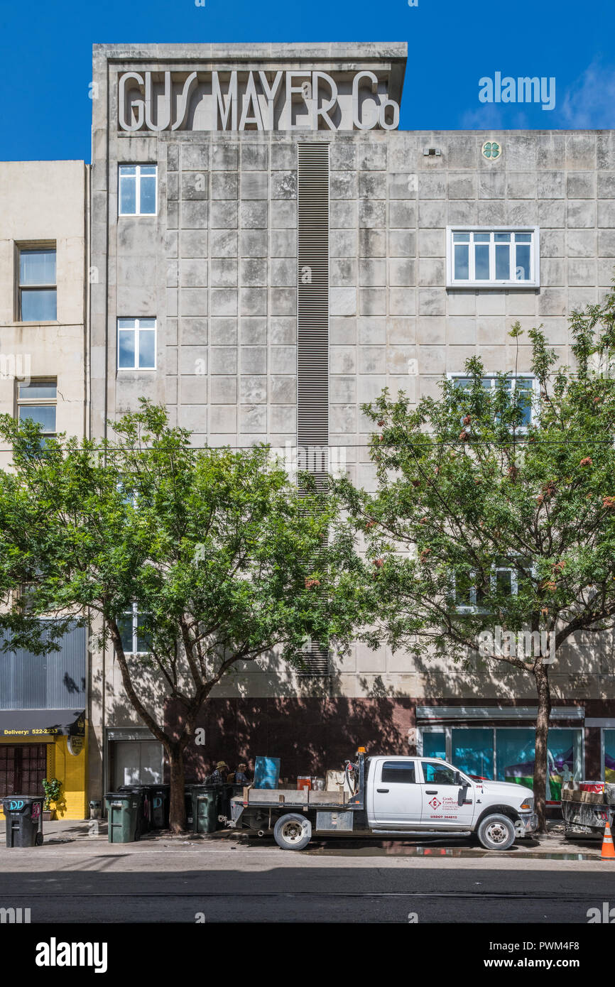 Kunst moderne CVS auf der Canal Street in der Innenstadt von New Orleans Stockfoto