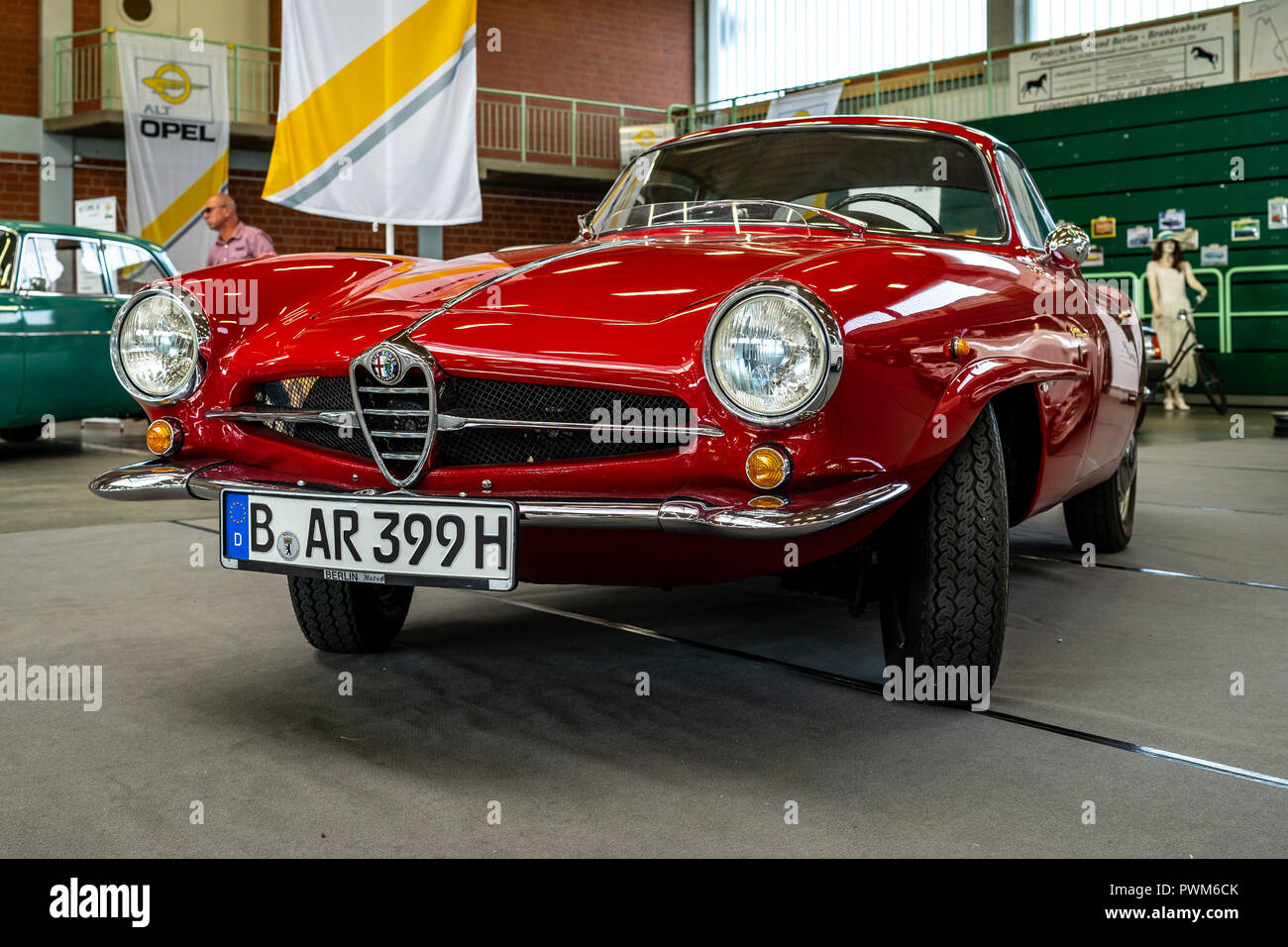 PAAREN IM GLIEN, Deutschland - 19. MAI 2018: Sportwagen Alfa Romeo Giulietta Sprint Speciale. Karosseriebauer Bertone. Oldtimer-show 2018 sterben. Stockfoto