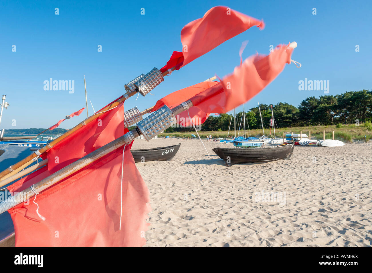 Fischerboote am Strand, Baabe, Rügen, Mecklenburg-Vorpommern, Deutschland, Europa Stockfoto
