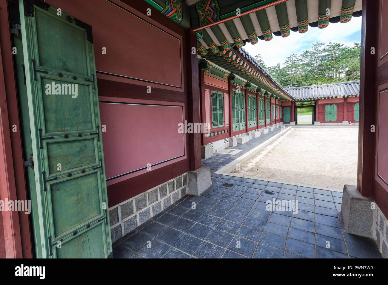 Gebäude an der Gyeongbokgung Palast in Seoul, Südkorea Stockfoto