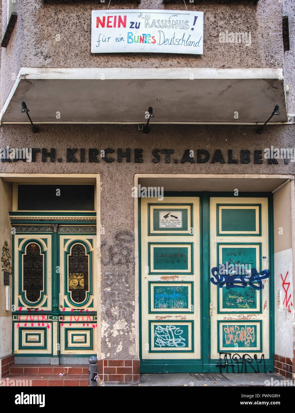Katholische kirche st adalbert Fotos und Bildmaterial in hoher