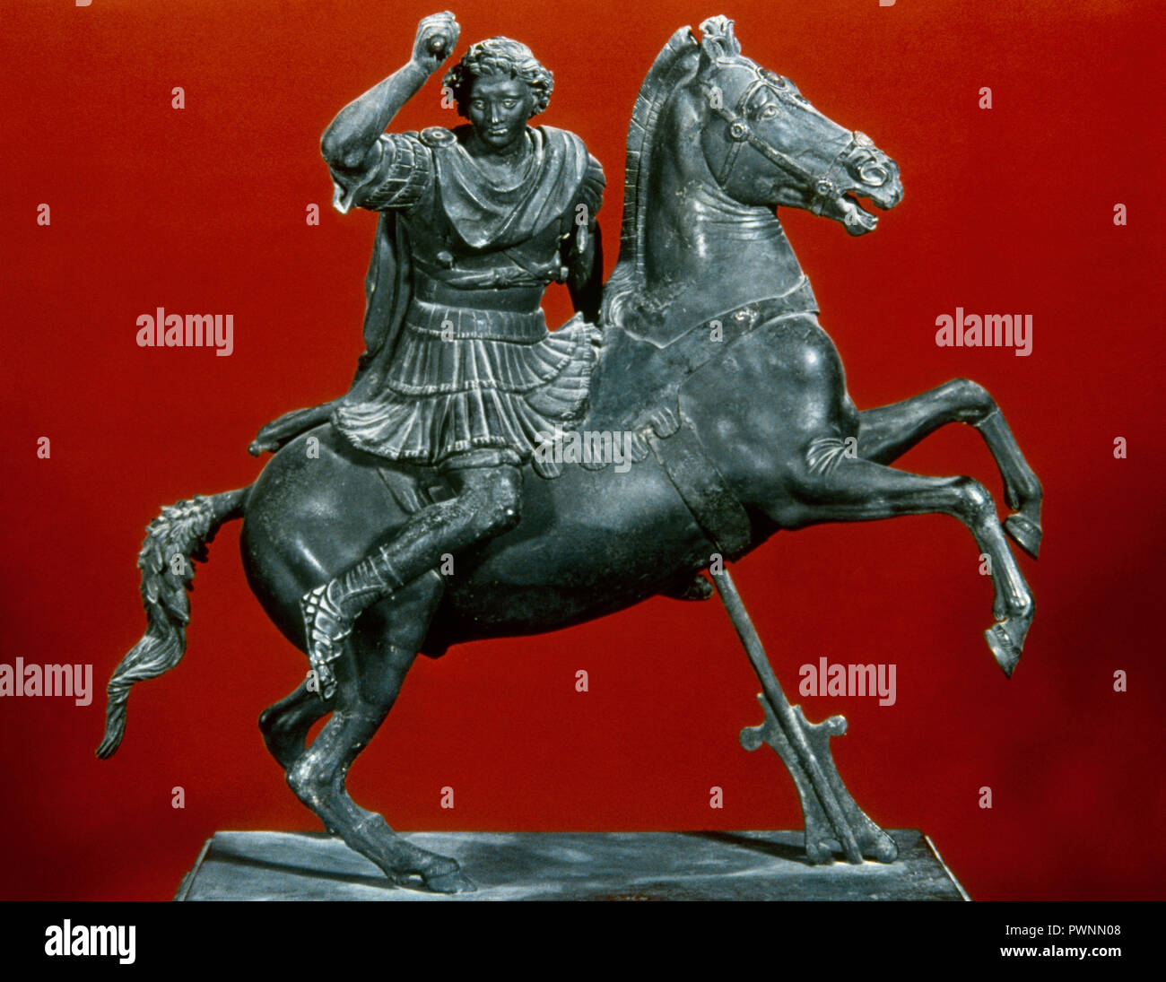 Alexander III. der Große (356-323 V.CHR.). König von Makedonien. Equestrian Statue von Alexander reiten Bucephalus. Bronze. 1. Jahrhundert v. Chr. - 1. In Pompeji gefunden. Nationalen Archäologischen Museum. Neapel, Italien. Stockfoto