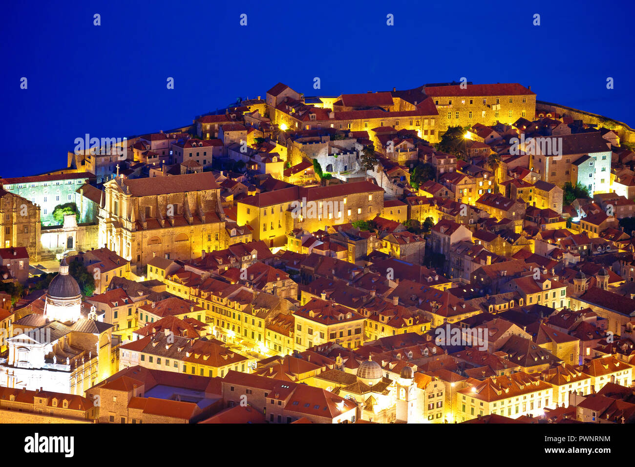 Dubrovnik Altstadt Dächer abend Luftaufnahme, Dalmatien Region von Kroatien Stockfoto