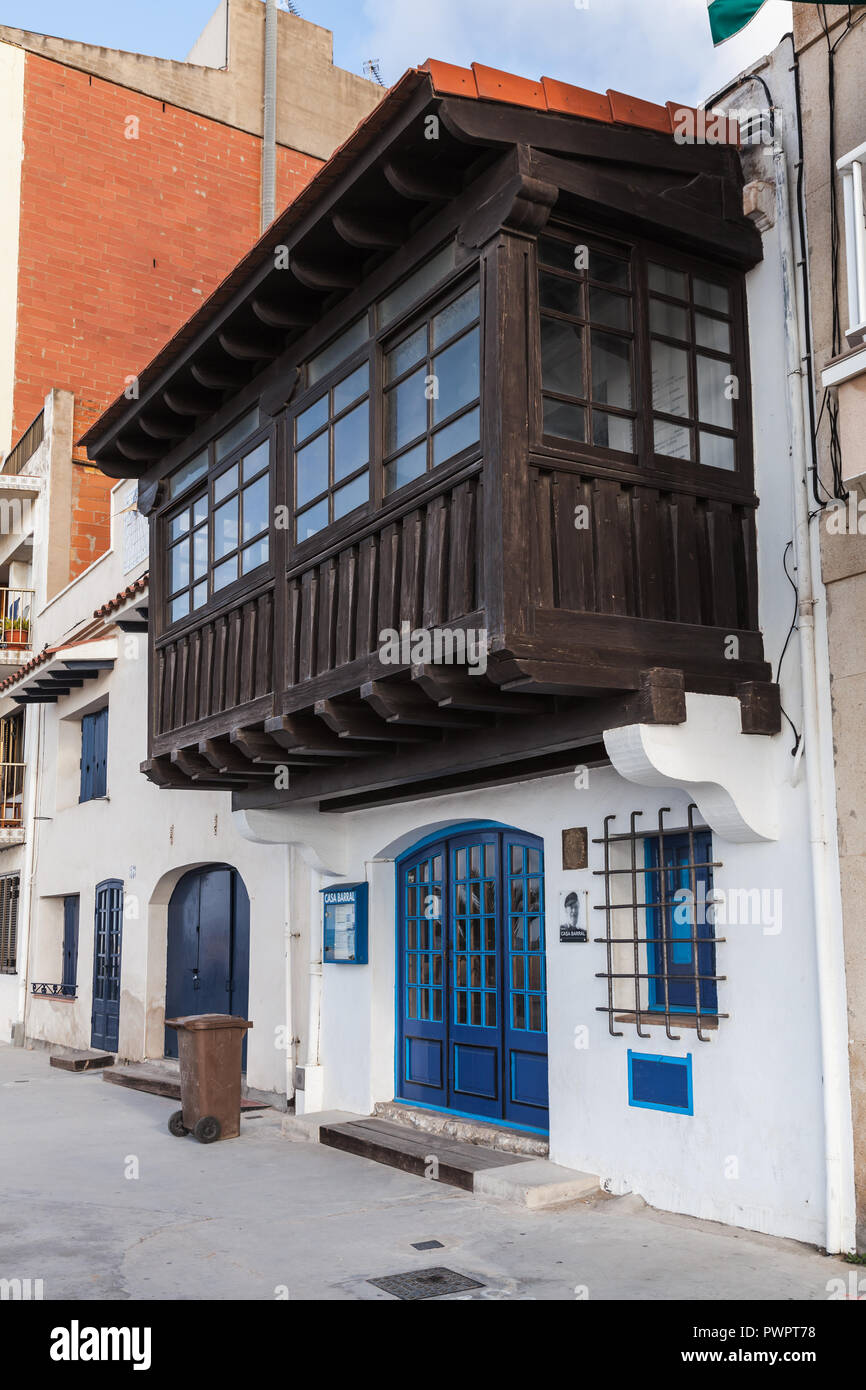 Calafell, Spanien - 18. August 2014: Eingang zu Casa Barral Museum, gegründet im Old Fisherman's Shop, in dem der Dichter, Redakteur, Autor und Politiker Ca Stockfoto