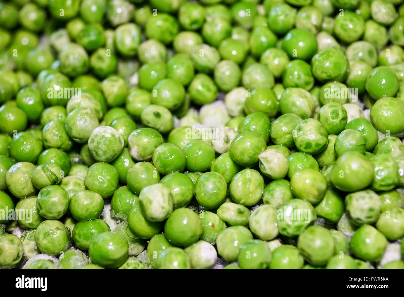 Erbsen Hintergrund Textur Gemüse. Nach oben Schließen Stockfoto