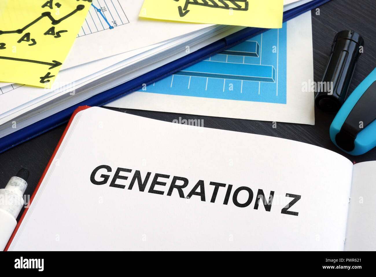 Generation Z in ein Buch geschrieben. Marketing Konzept. Stockfoto