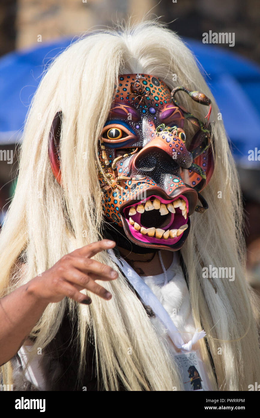 Erschreckend traditionelle mexikanische Karneval tastoan Maske in die zauberhafte Stadt Tonala, Jalisco, Mexiko Stockfoto