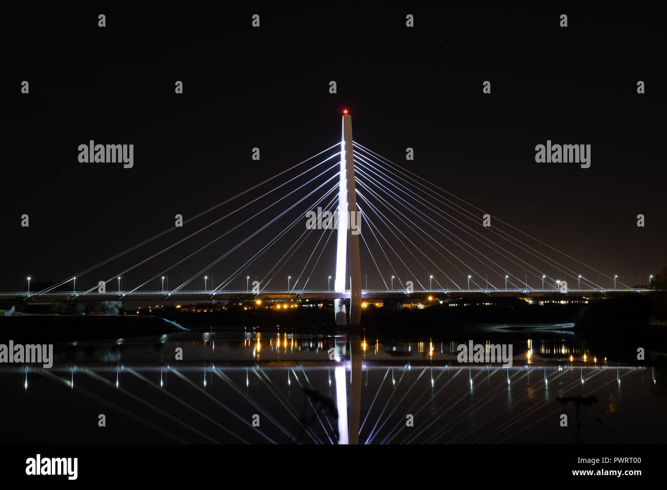 Der nördliche Turm Brücke ist eine Brücke über den Fluss Tyne in Sunderland, Abnutzung und Verschleiß. Die Kreuzung wurde am 28. August 2018. Ein drei-span Schrägseilbrücke Stockfoto