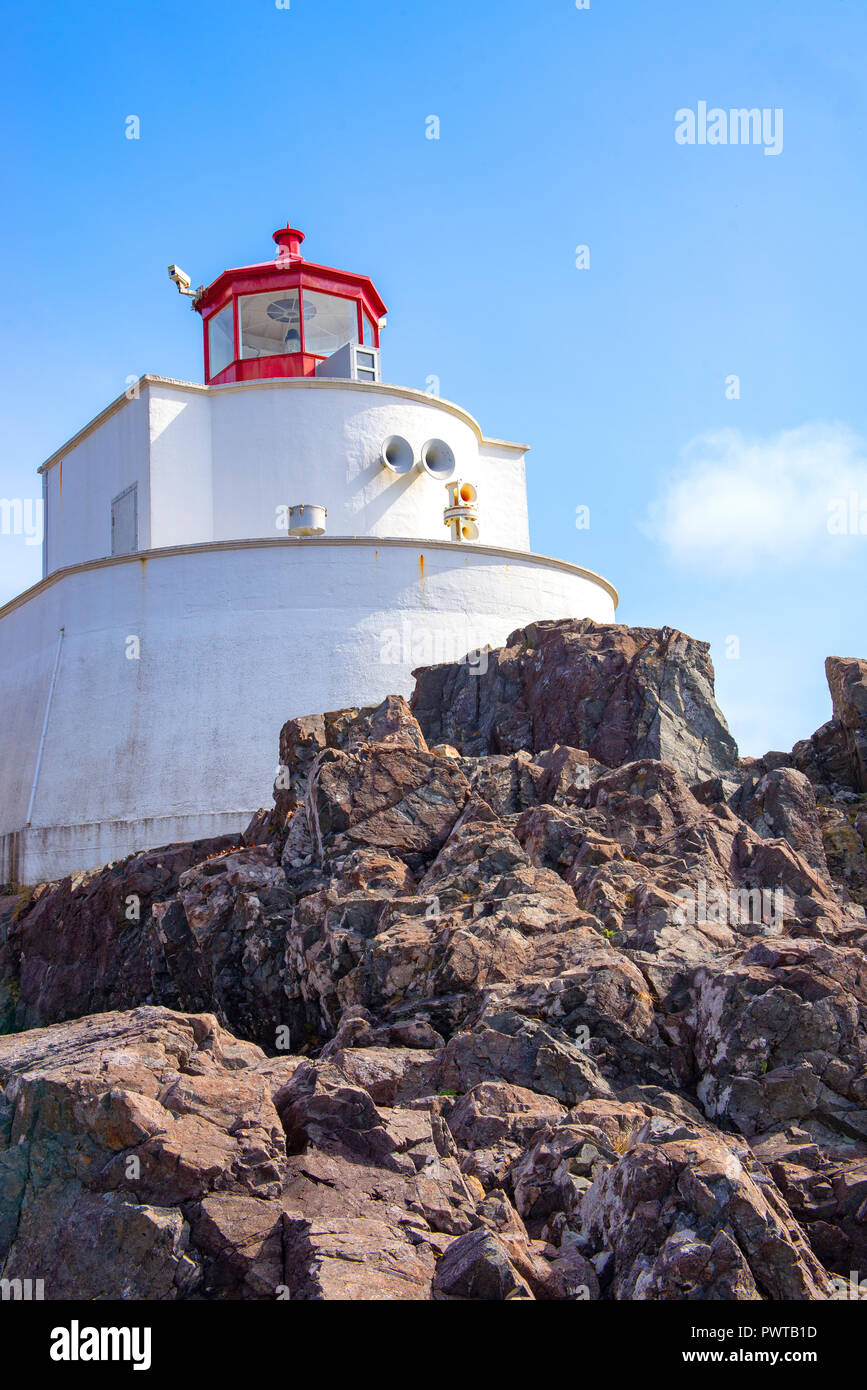 Ansicht der Amphitrite Point Lighthouse in Ucluelet, Vancouver Island, BC, Kanada Stockfoto