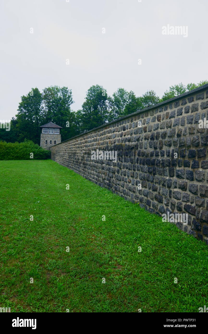 Mauthausen-We dürfen niemals erlauben, dass dies wieder Stockfoto