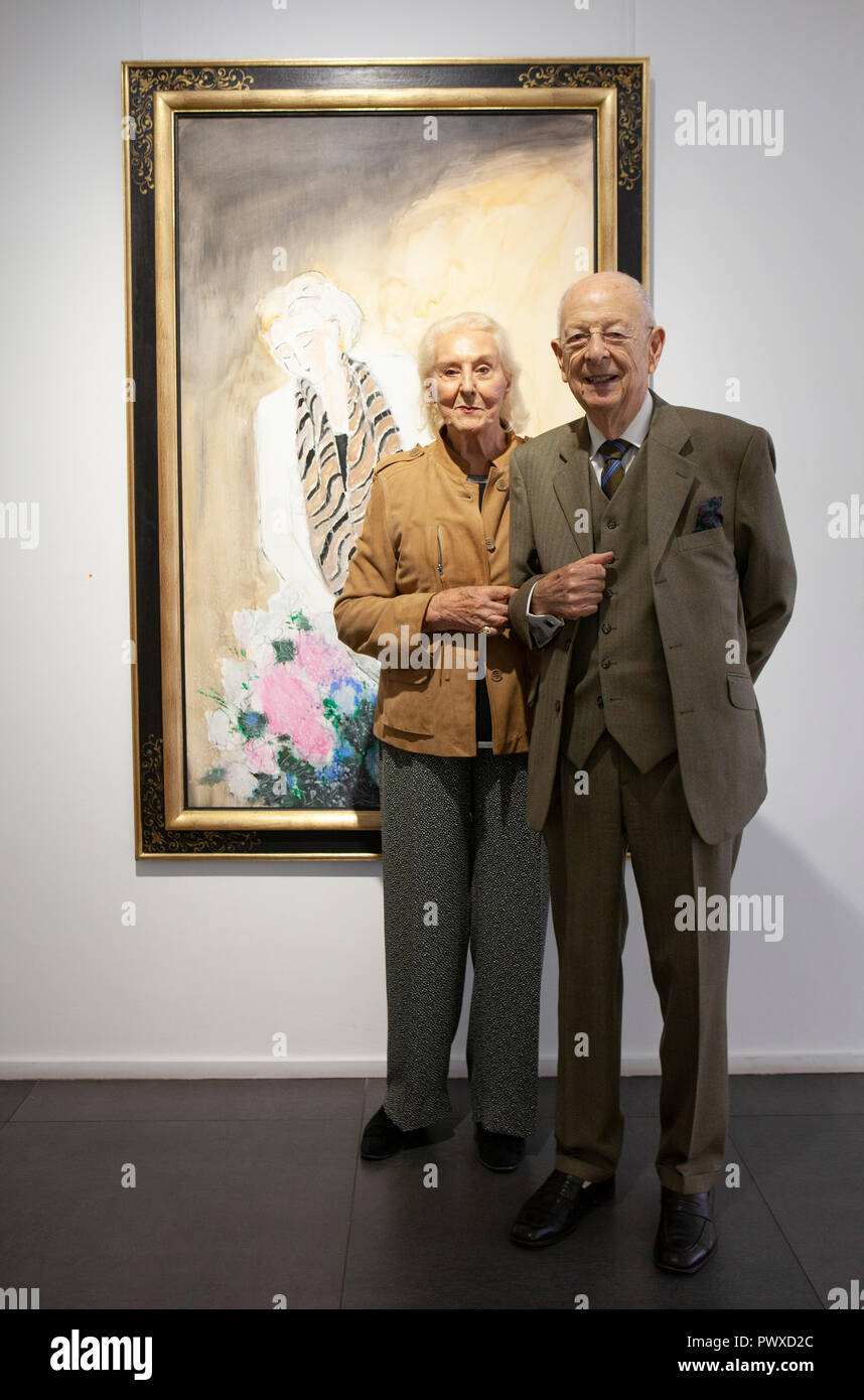 Französische Fauvist Künstler André Brasilier, Alter 90, nahmen an der Eröffnung seiner Ausstellung der letzten Werke in der Oper Gallery in London, begleitet von h Stockfoto