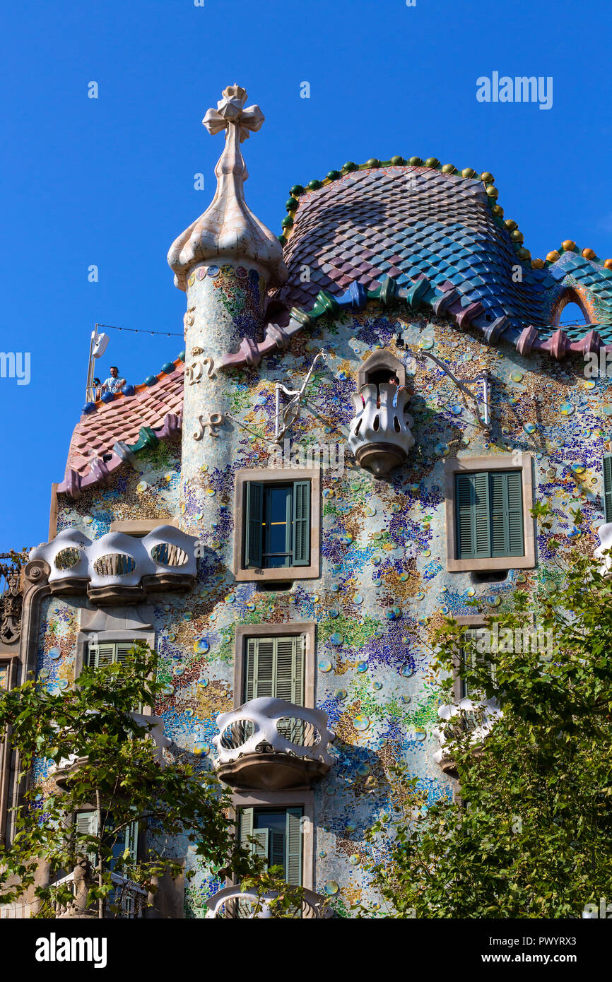 Casa Milà / La Pedrera, Gebäude, entworfen von dem katalanischen Architekten Antoni Gaudí, Barcelona, Spanien Stockfoto