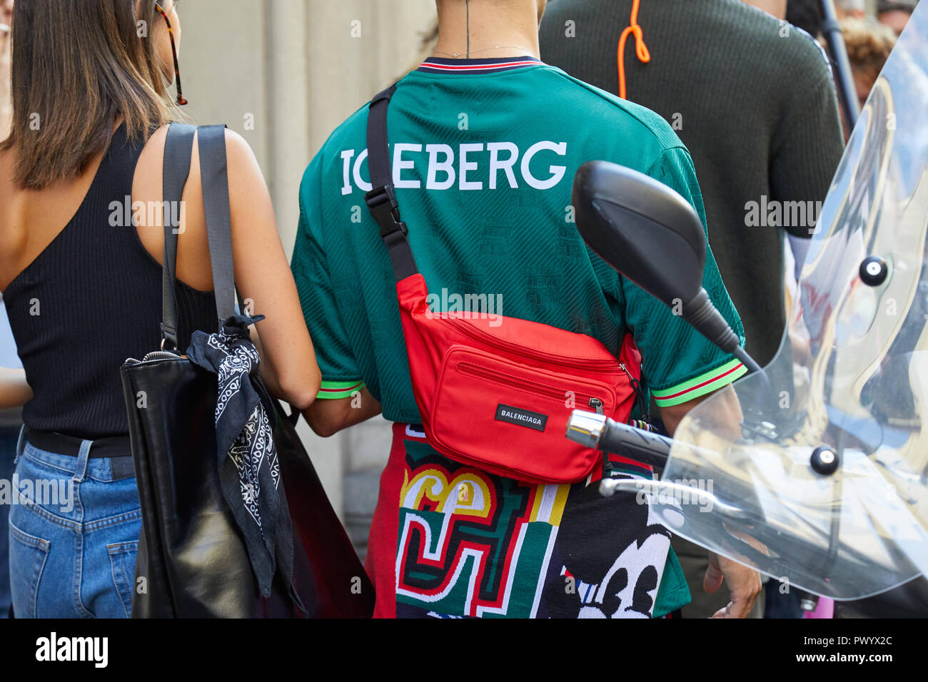 Balenciaga waist bag 2018 hotsell