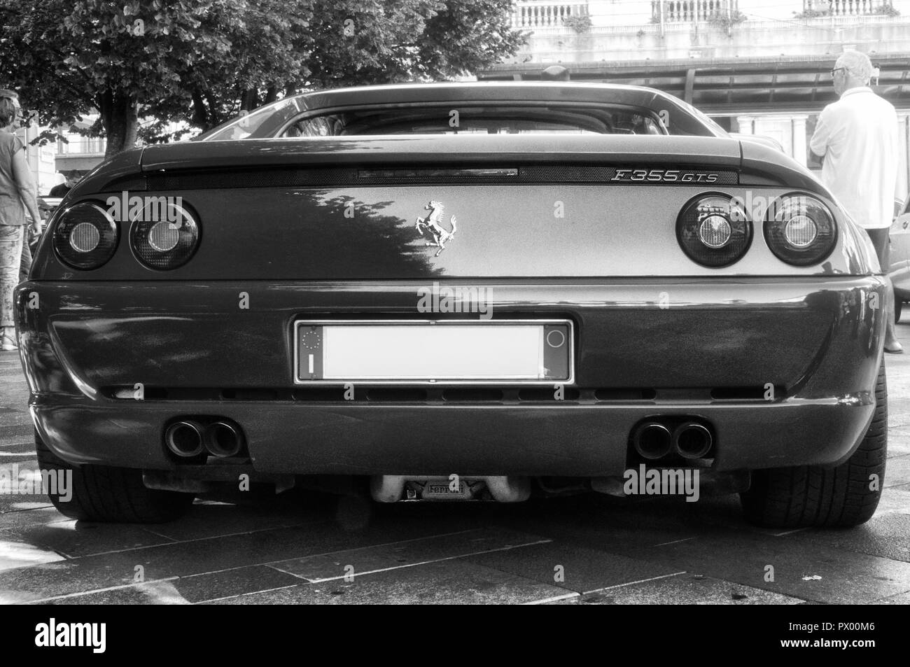 ANCONA, Italien - 23 - 2018: FERRARI 355 GTS altes Auto Stockfoto