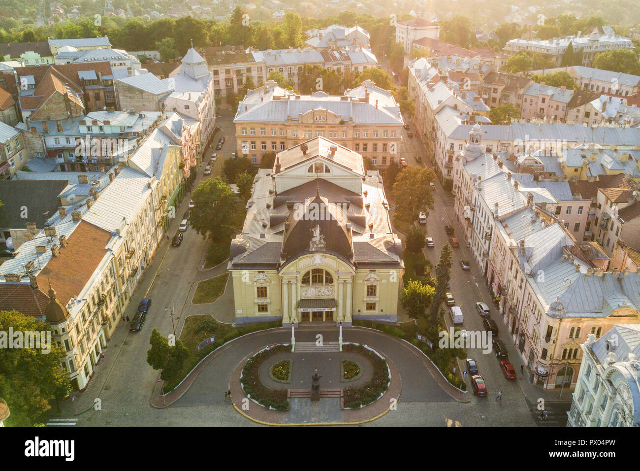 Czernowitz, Ukraine - April 2018: Czernowitz Stadt von oben der westlichen Ukraine. Sonnigen Tag der Stadt. Stockfoto