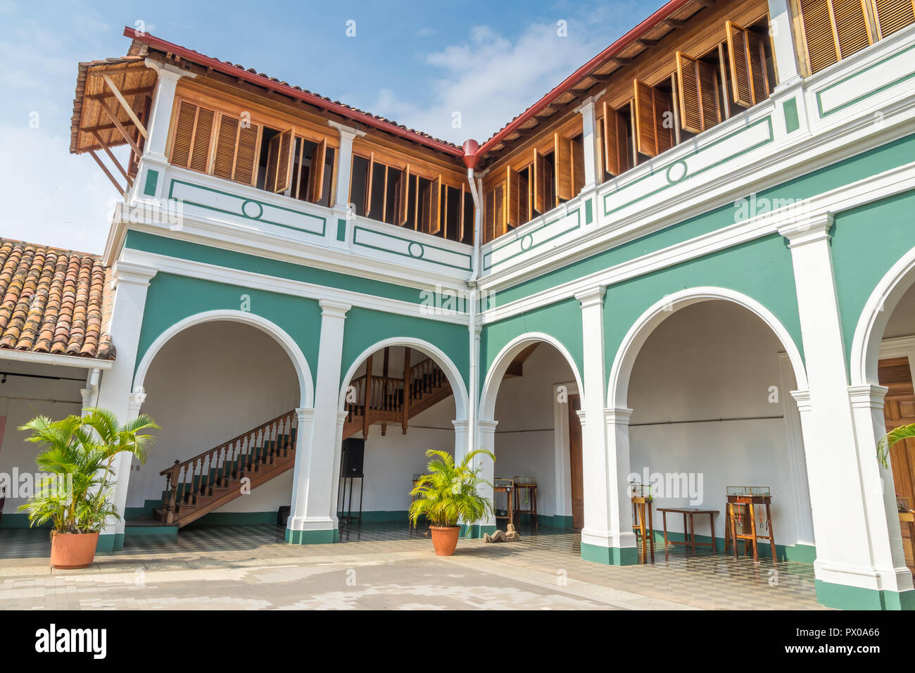 Innenhof der Casa de los Tres Mundos in Granada, Nicaragua, Mittelamerika Stockfoto Innenhof der Casa de los Tres Mundos in Granada, Nicaragua, Mittelamerika Stockfoto