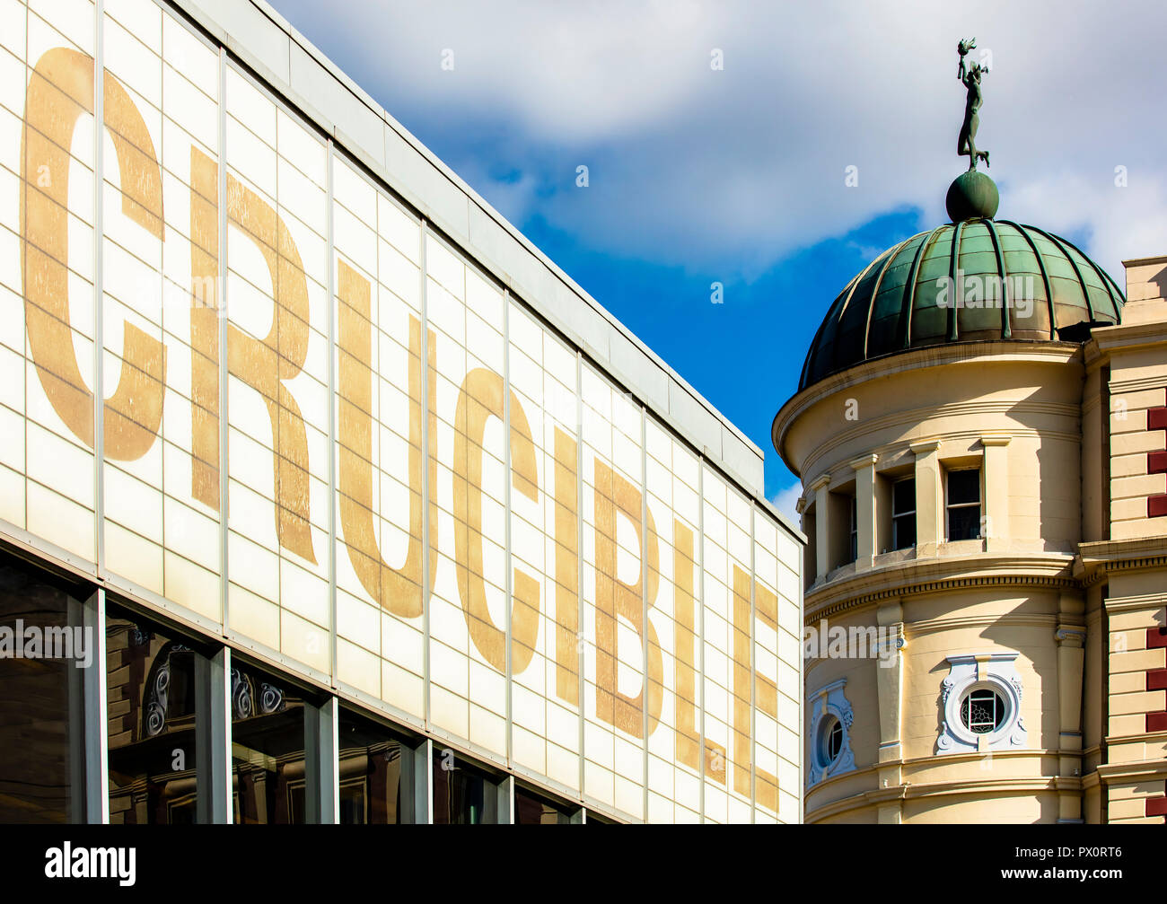 Sheffield, Großbritannien - 29.August 2018: Crucible Theatre, Beschilderungen und Architektur Details des Kinos Gebäude Stockfoto