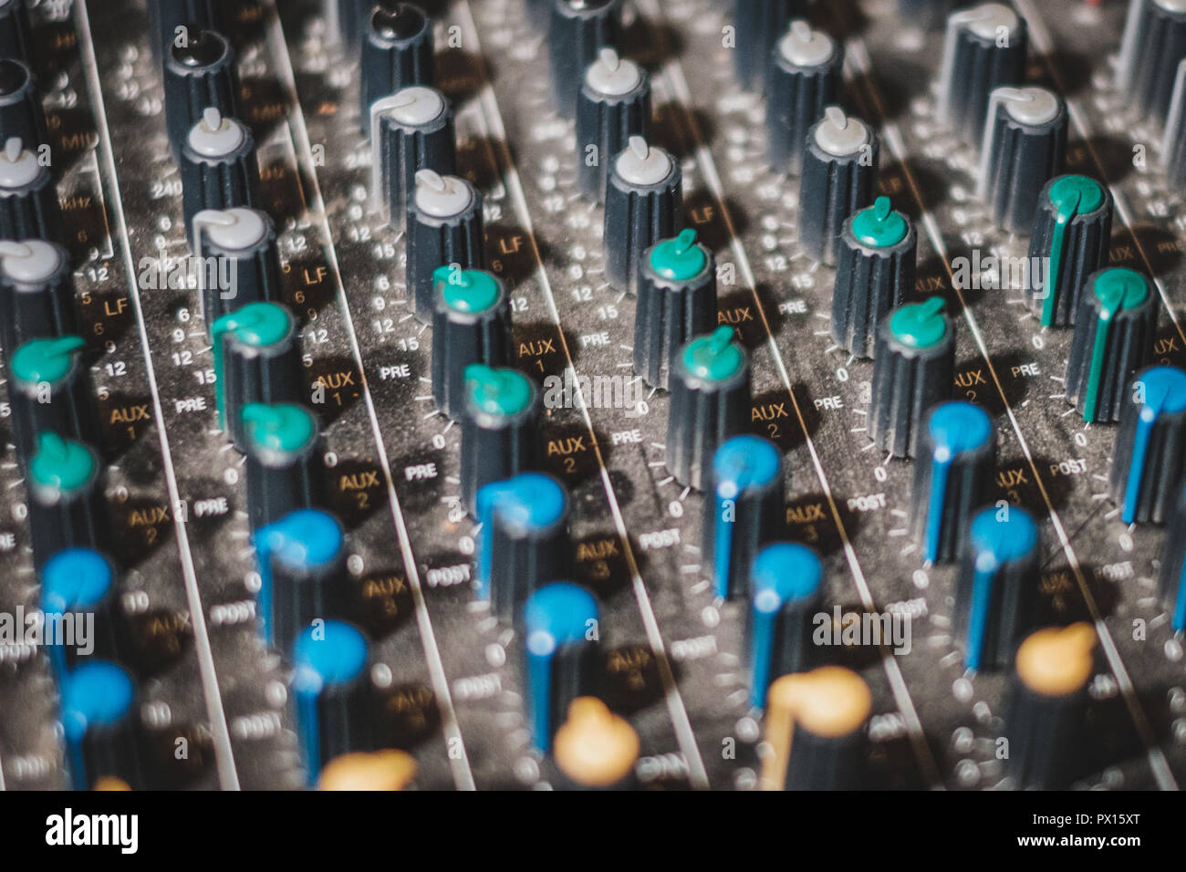 U/D Ersatzknöpfe Für Mixer - 10 Stück Schwarz, 8mm Für Yamaha & Soundcraft