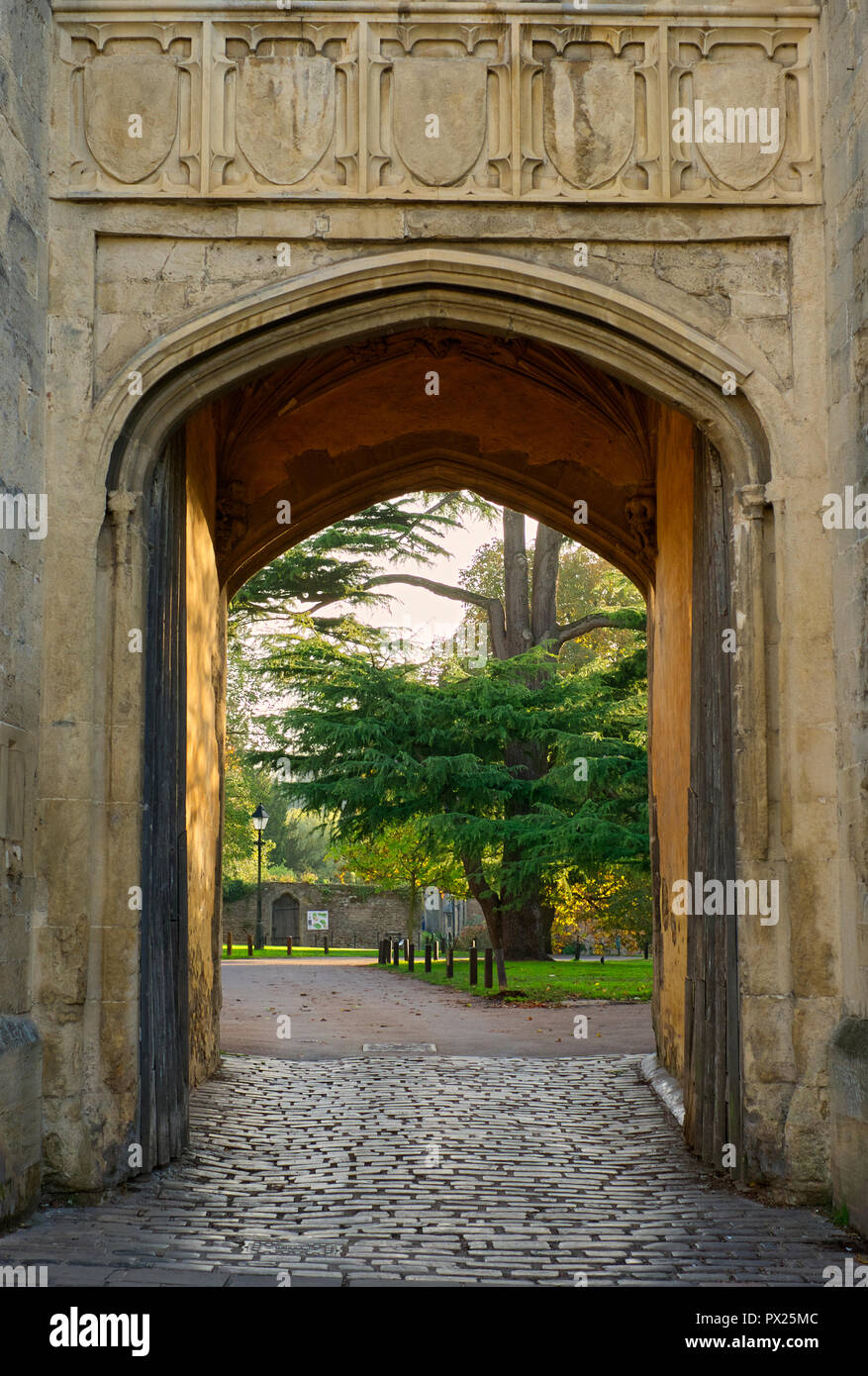 Der Bischof Auge Eingang zum Palast der Palast des Bischofs in Wells, Somerset, Großbritannien Stockfoto