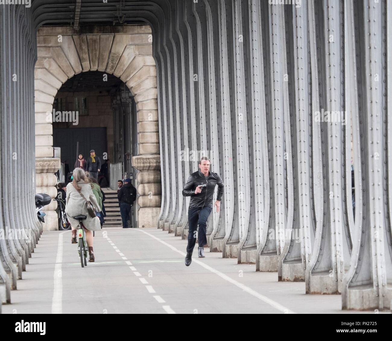 Saison 1. Original Film Titel: WHISKEY CAVALIER. Englischer Titel: WHISKEY CAVALIER. Jahr: 2018. Regie: PETER ATENCIO. Credit: STILKING DOOZER/Films/Warner Bros. /Album Stockfoto