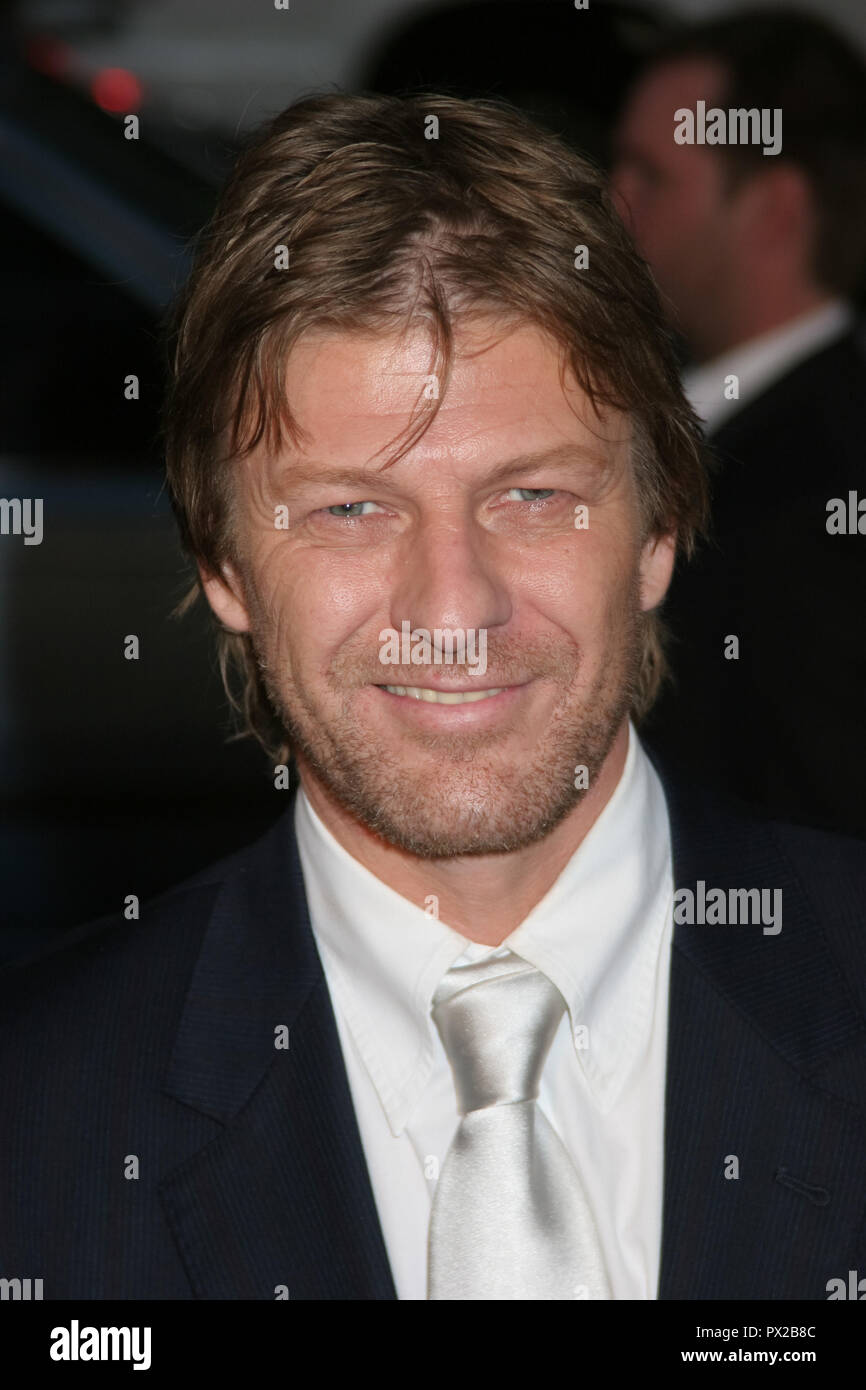 Sean Bean 10/10/05 North Country @ Grauman's Chinese Theater, Hollywood Foto von Jun Matsuda/HNW/PictureLux, den 11. Oktober 2005 Datei Referenz # 33686 1054 HNWPLX Stockfoto