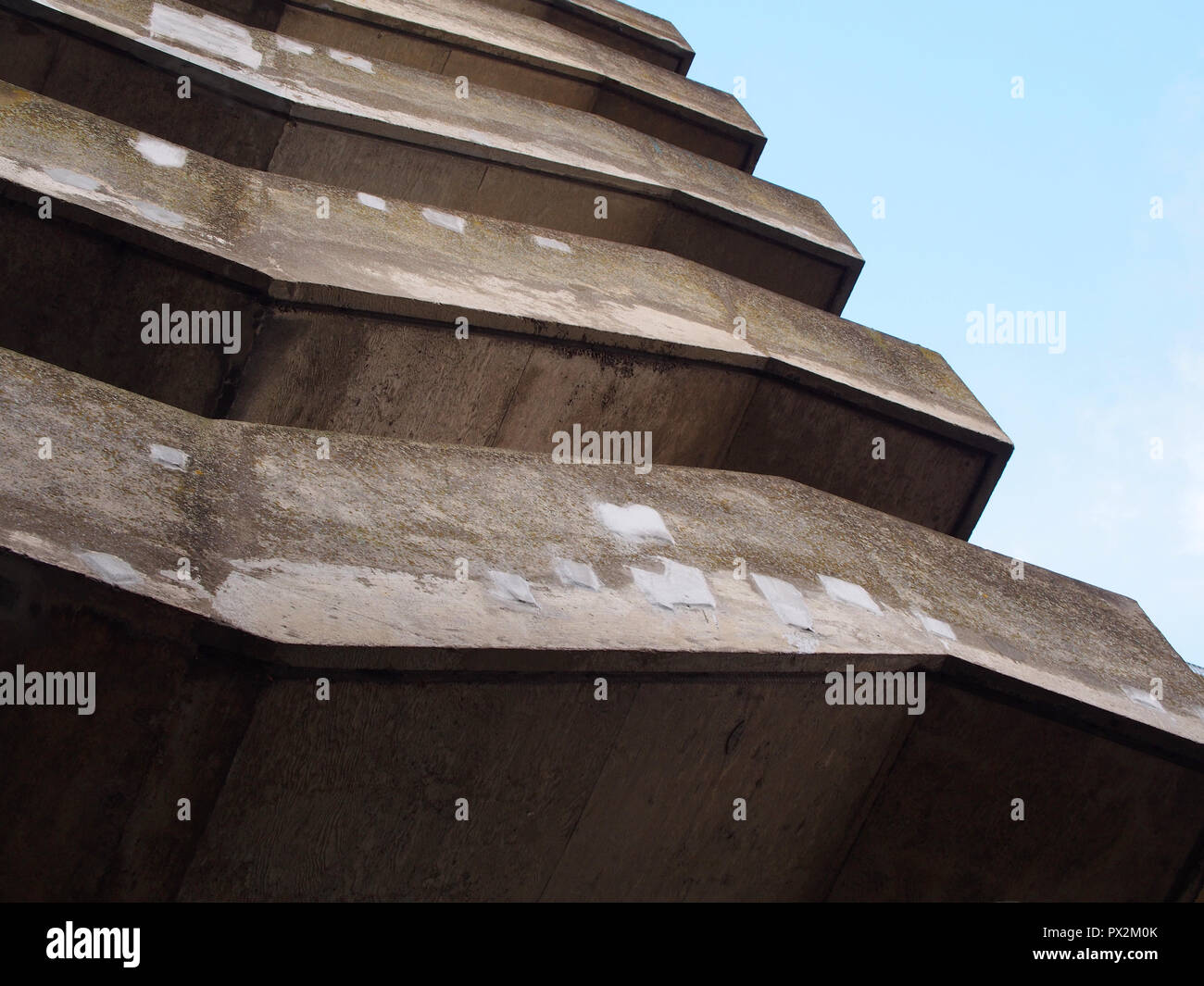 Beispiel für Brutalist Architecture, Treppe, Grosvenor Zentrum, Northampton, Großbritannien Stockfoto