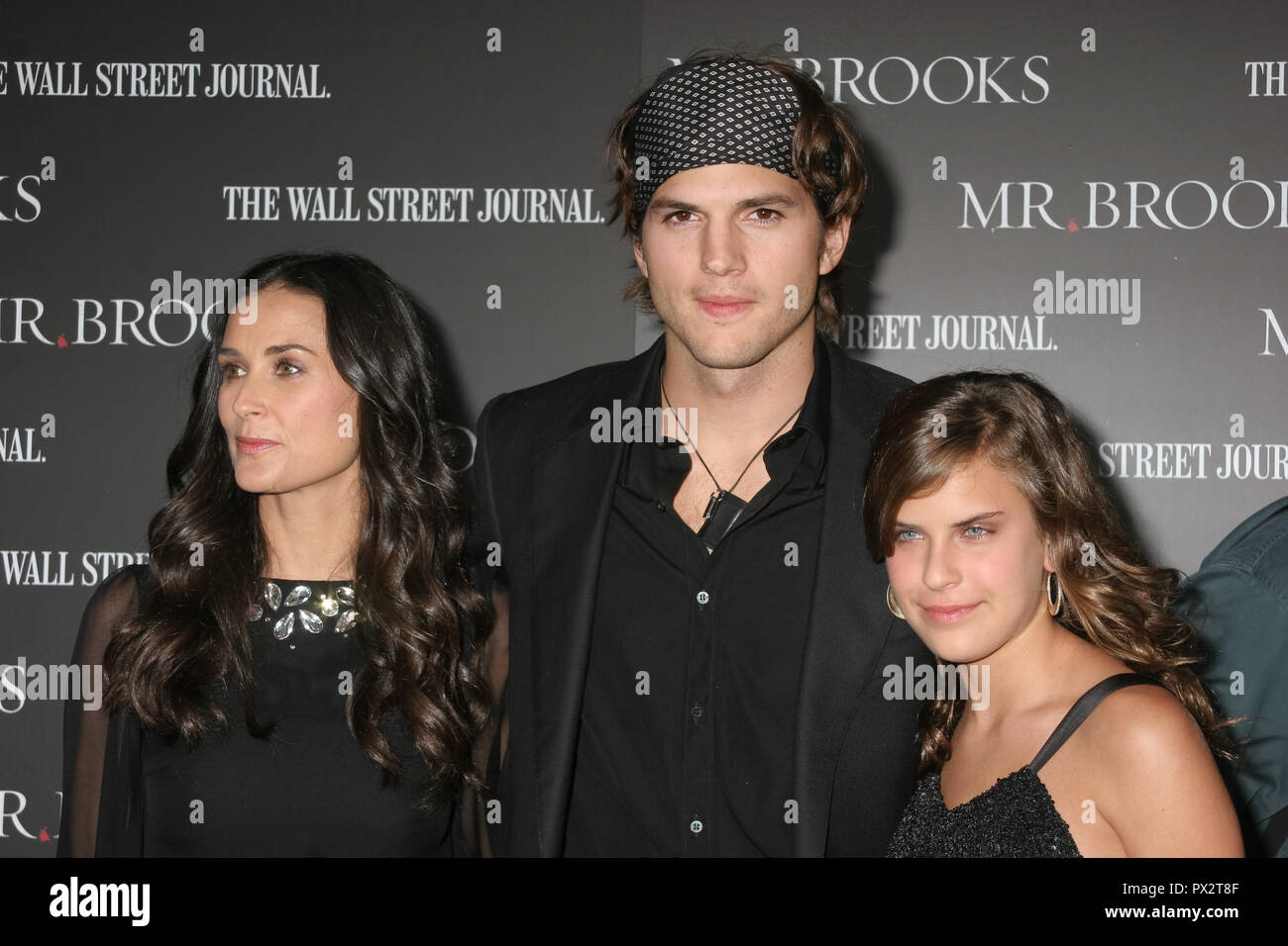 Demi Moore, Ashton Kutcher, Tallulah Belle Willis 05/22/07 "Mr. Brooks Premiere @ Grauman's Chinese Theater, Hollywood Foto von Ima Kuroda/HNW/PictureLux 22. Mai 2007 Datei Referenz # 33686_317 HNWPLX Stockfoto